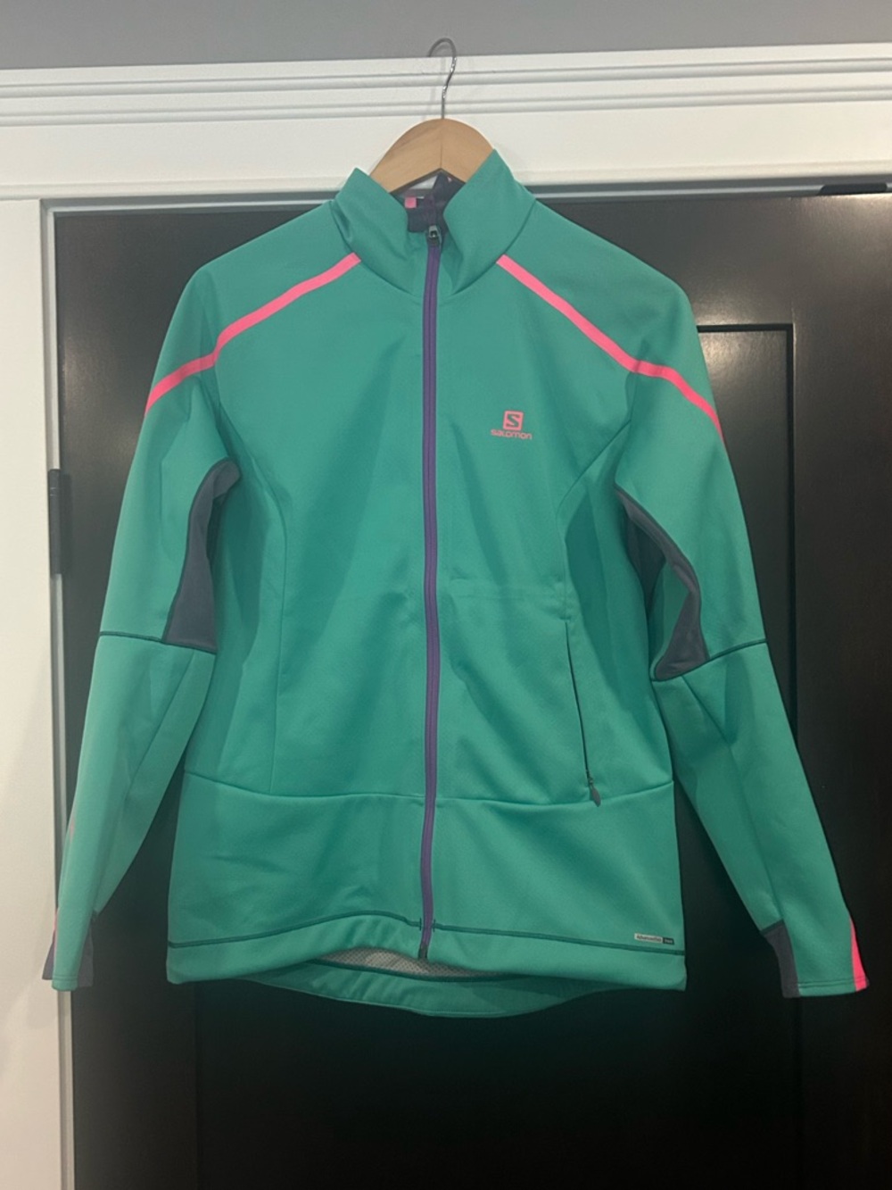 Salomon Size Large Women's Softshell Jacket
